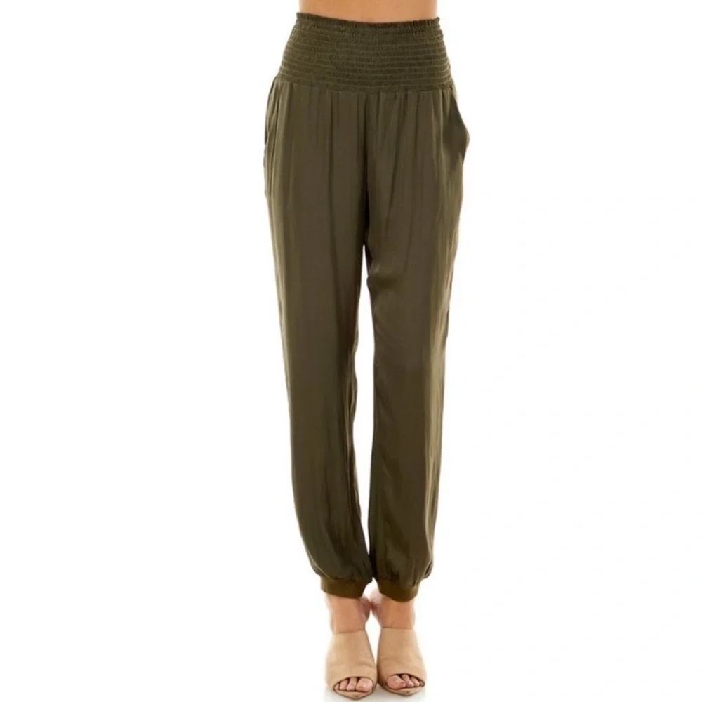 TCEC Comfy lightweight Style Jogger, NWOT in Hunter Green - Picture 1 of 14